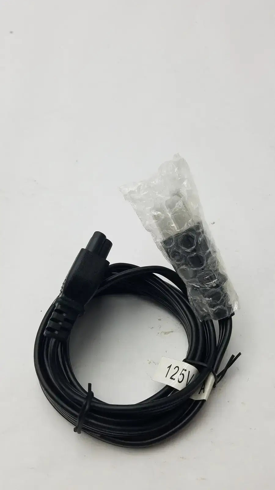 Volex Power Adpater Cord NEMA 5-15P IEC C5 25AC5 - Adapter
