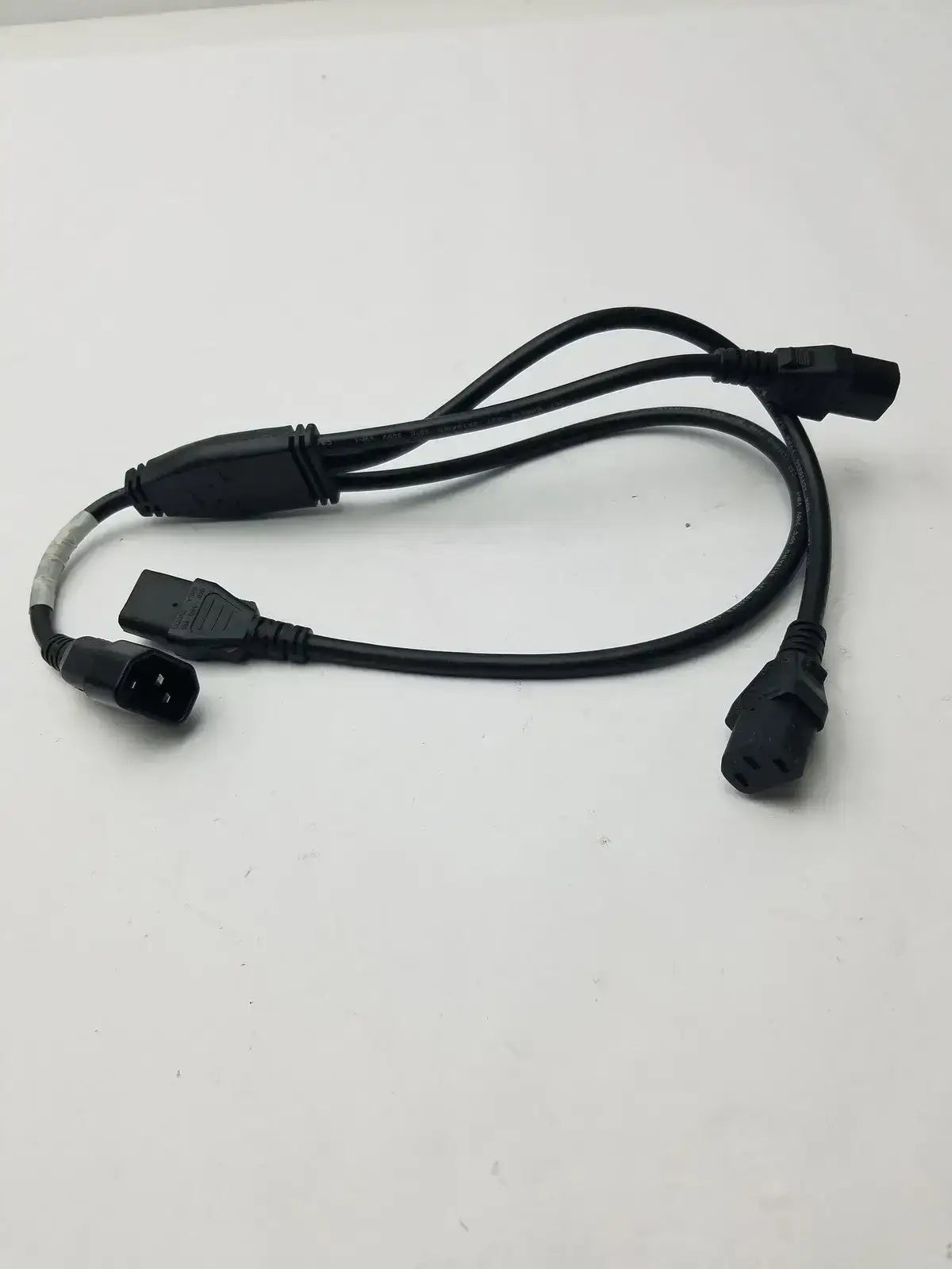Volex V1625 10A 125V SMI 3 Pin Male to - Female Power Cable