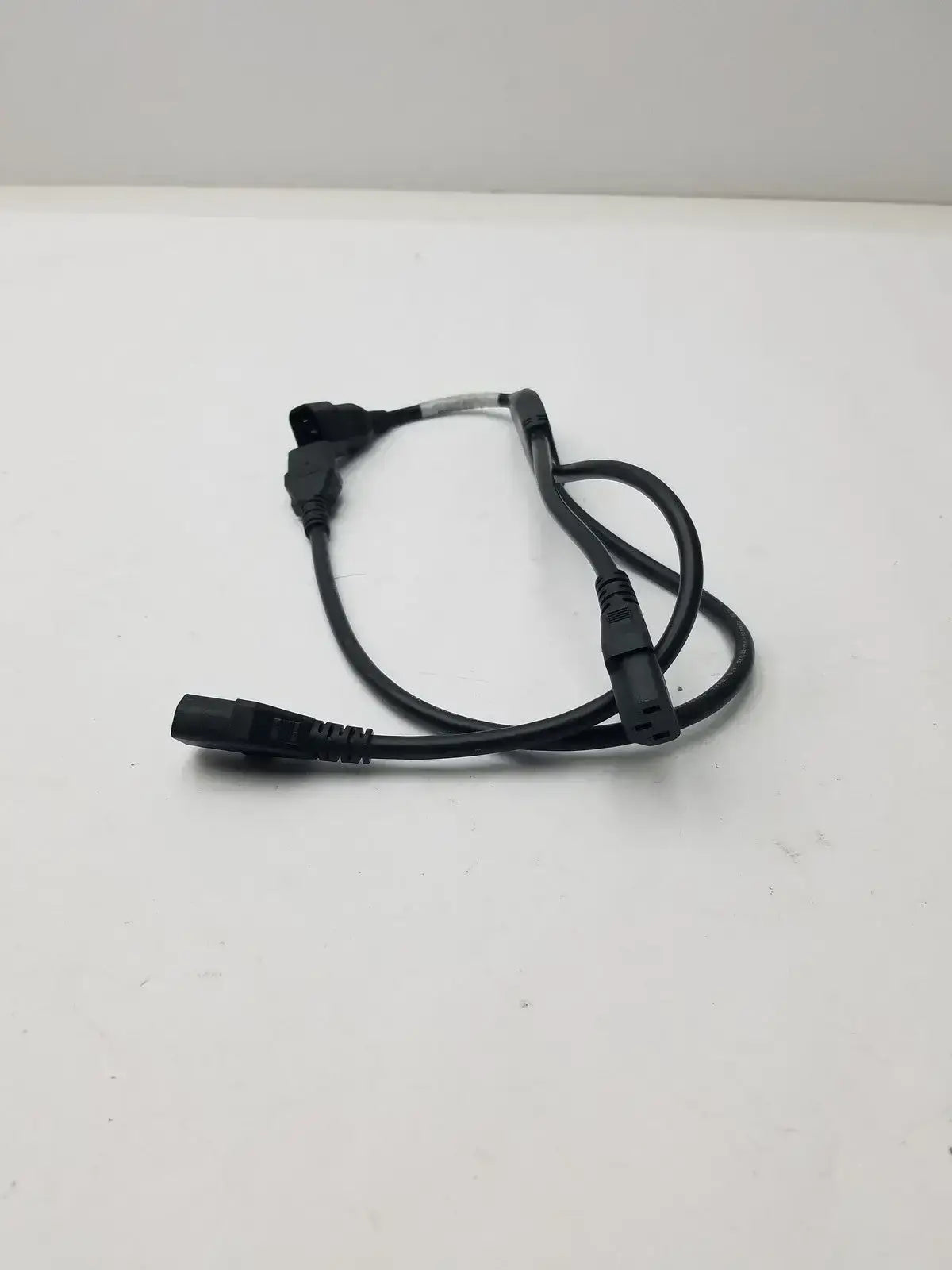 Volex V1625 10A 125V SMI 3 Pin Male to - Female Power Cable