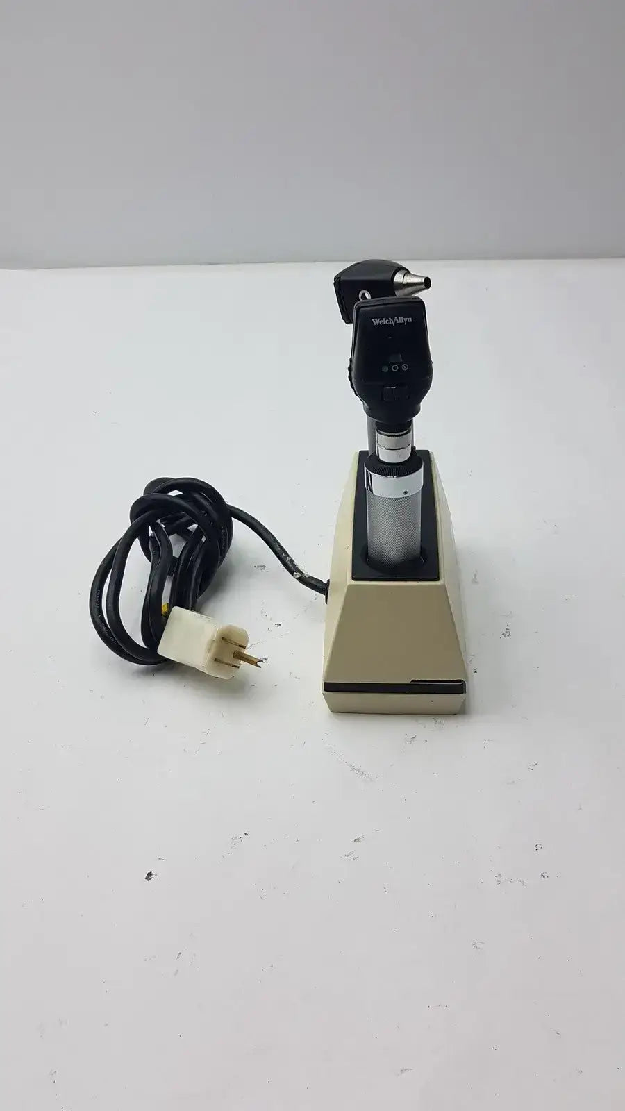 Welch Allyn 11710 Desk Charger Handles With Scope Set - Diagnostic