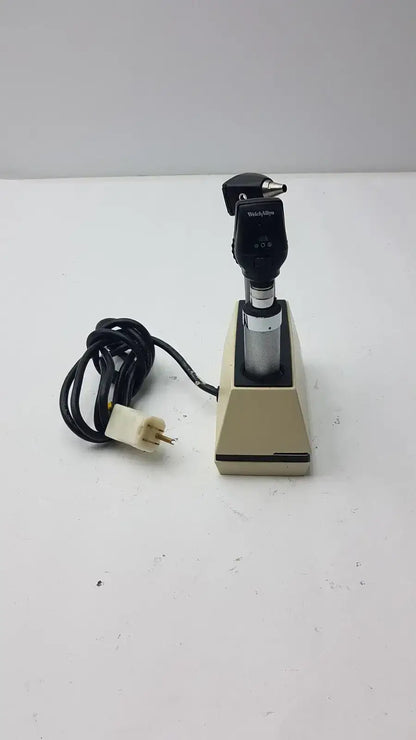 Welch Allyn 11710 Desk Charger Handles With Scope Set - Diagnostic