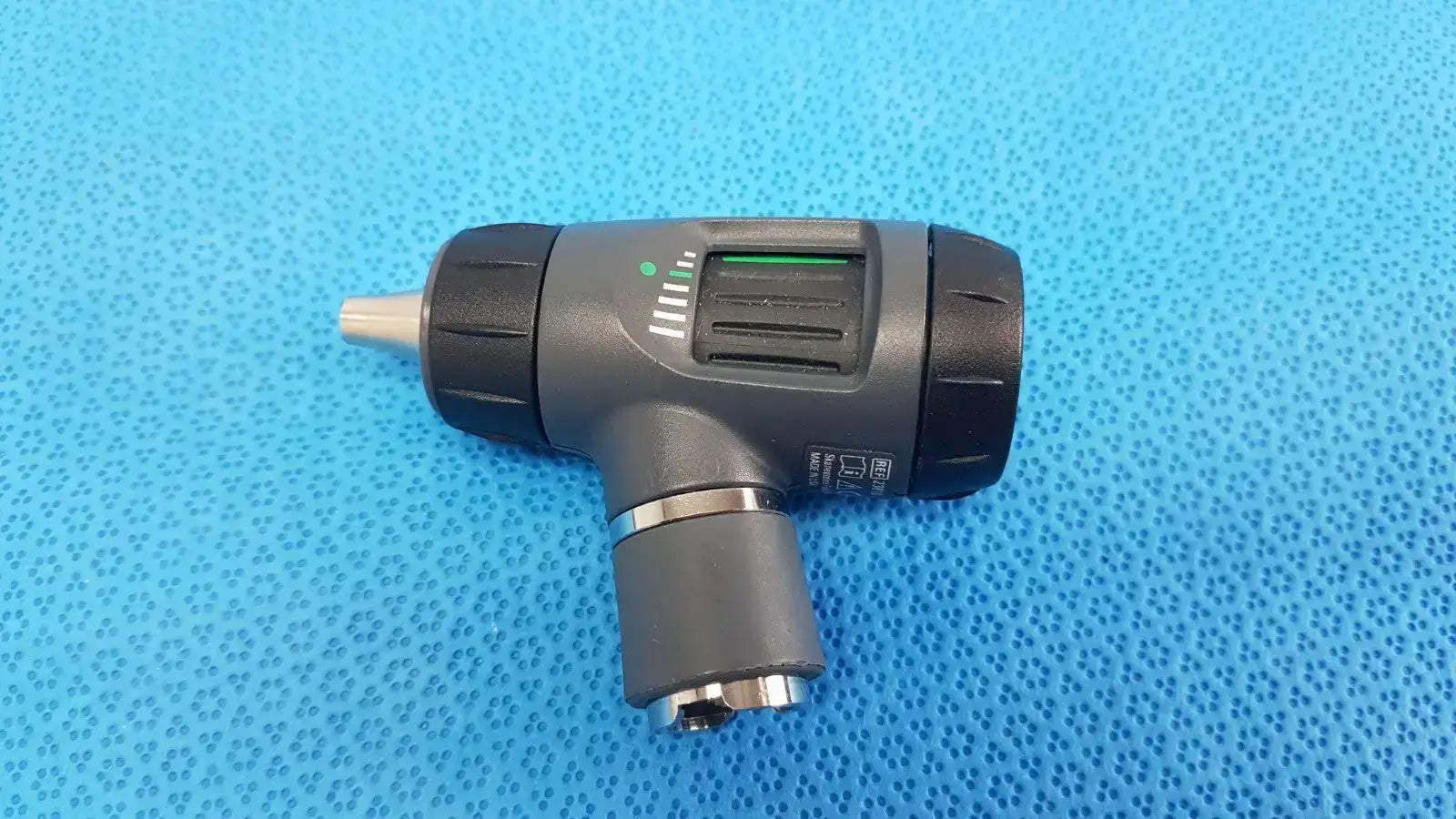 Welch Allyn 23810 MacroView 3.5V Fiber-Optic Otoscope – Clinical Examination