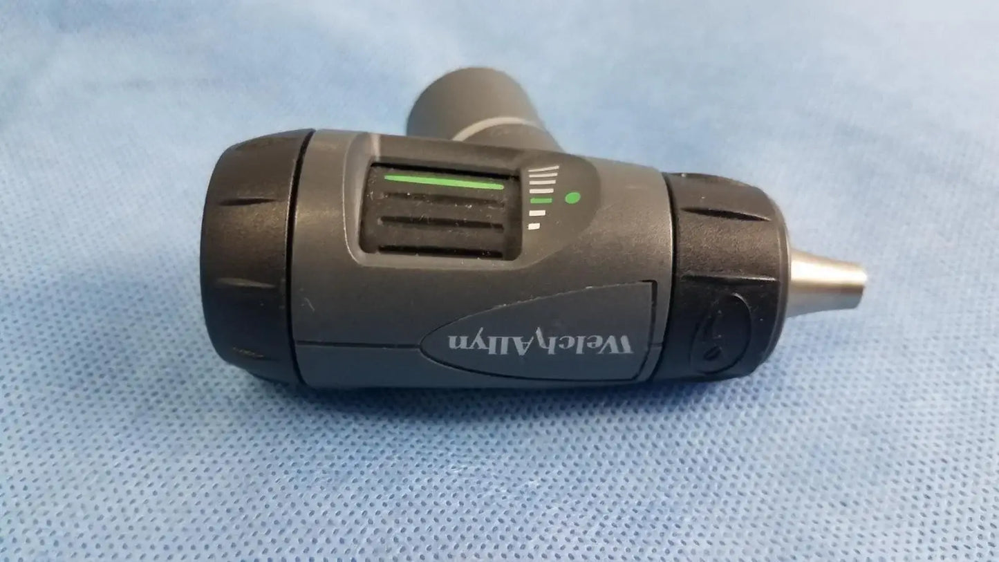 Black welch allyn 23810 macroview 3.5v surecolor led fiber-optic otoscope with green indicator and metallic tip for medical equipment use