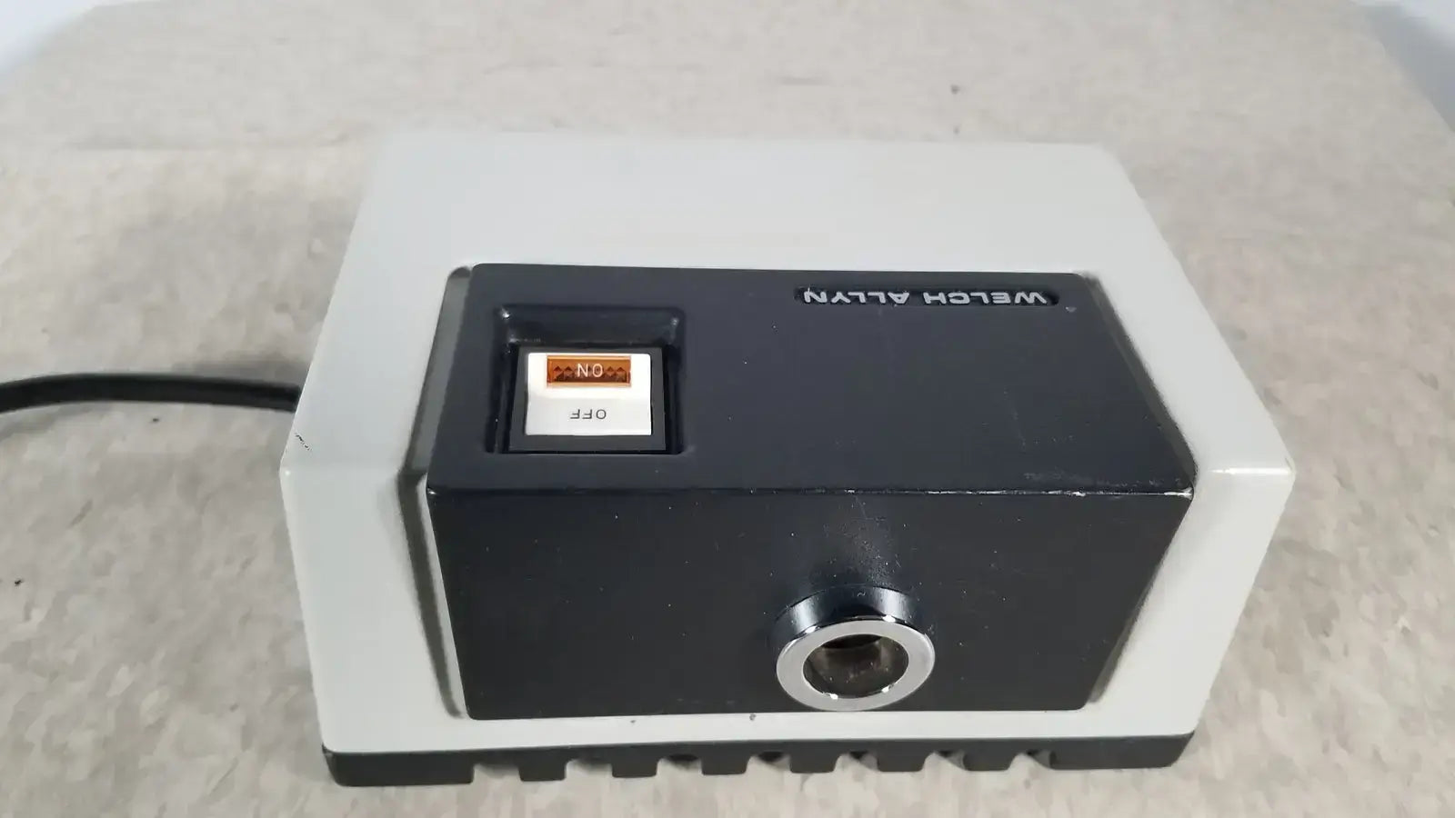 Welch Allyn 48300 Lite Box Input.34A/120V 60HZ - Light Source