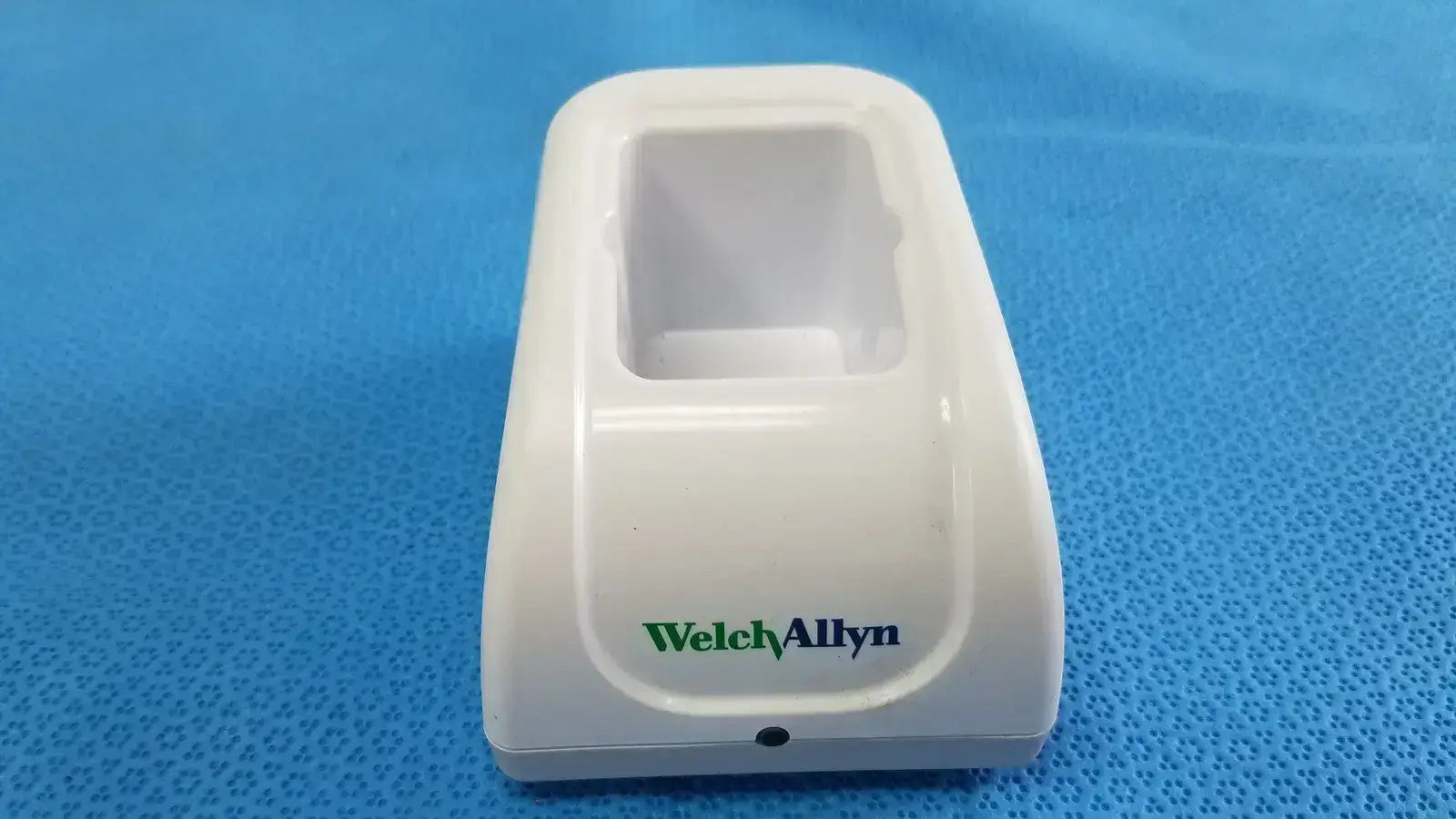 Welch Allyn 74011 Charging Station for Cordless Illuminator