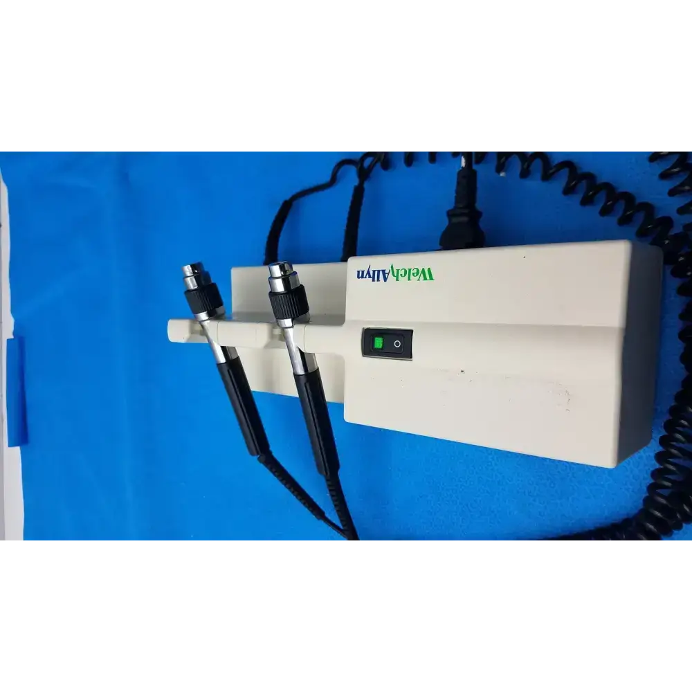 Welch Allyn 767 Otoscope – Cream Color Handheld Exam Tool