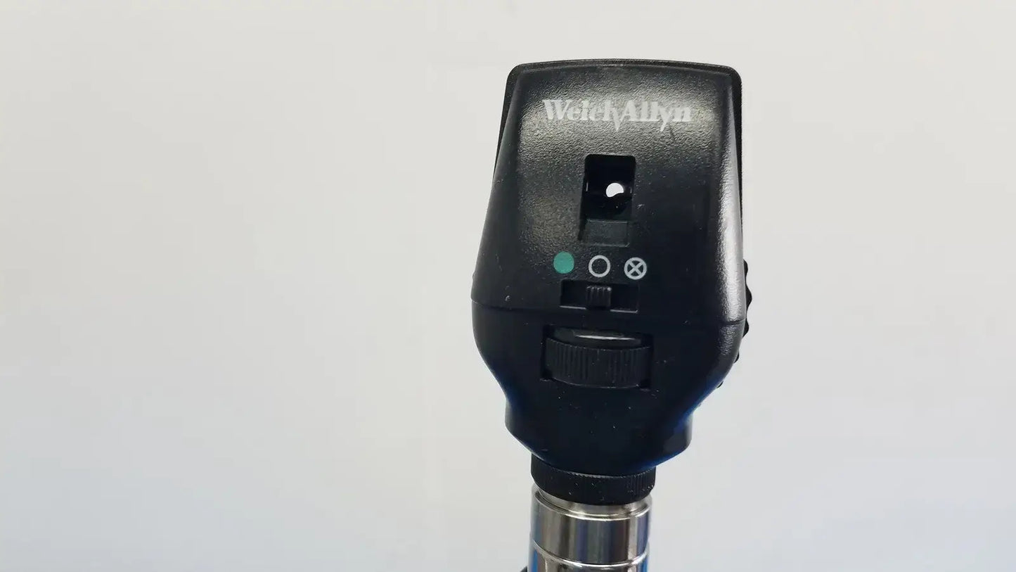 Welch Allyn 767 Series Wall Transformer with 11720 Ophthalmoscope & Otoscope