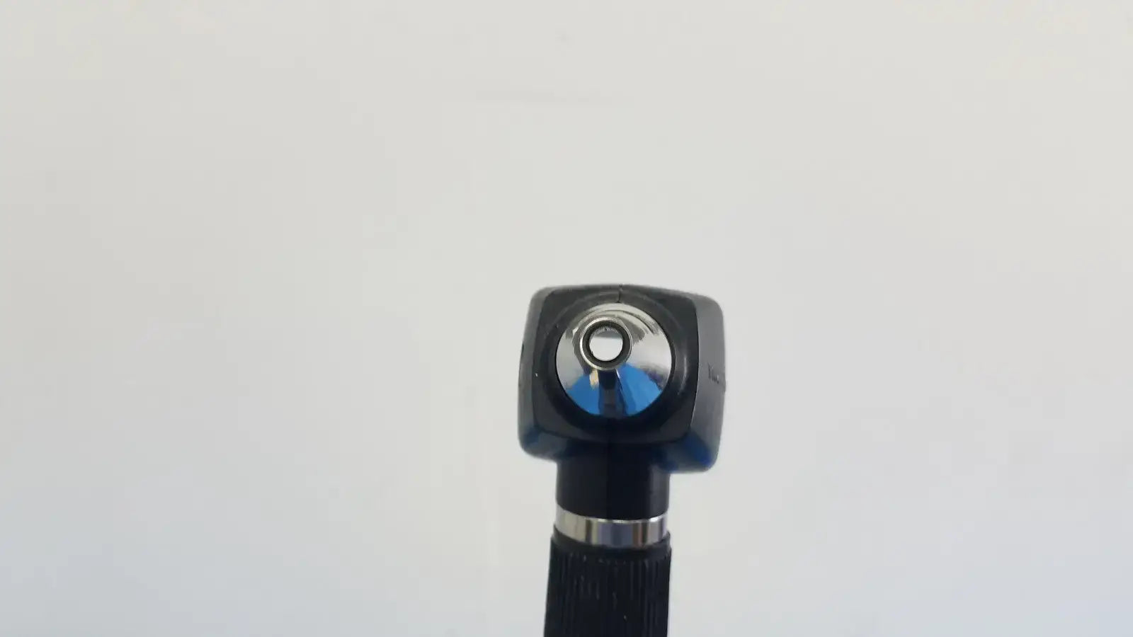 Welch Allyn 767 Series Wall Transformer with 11720 Ophthalmoscope & Otoscope
