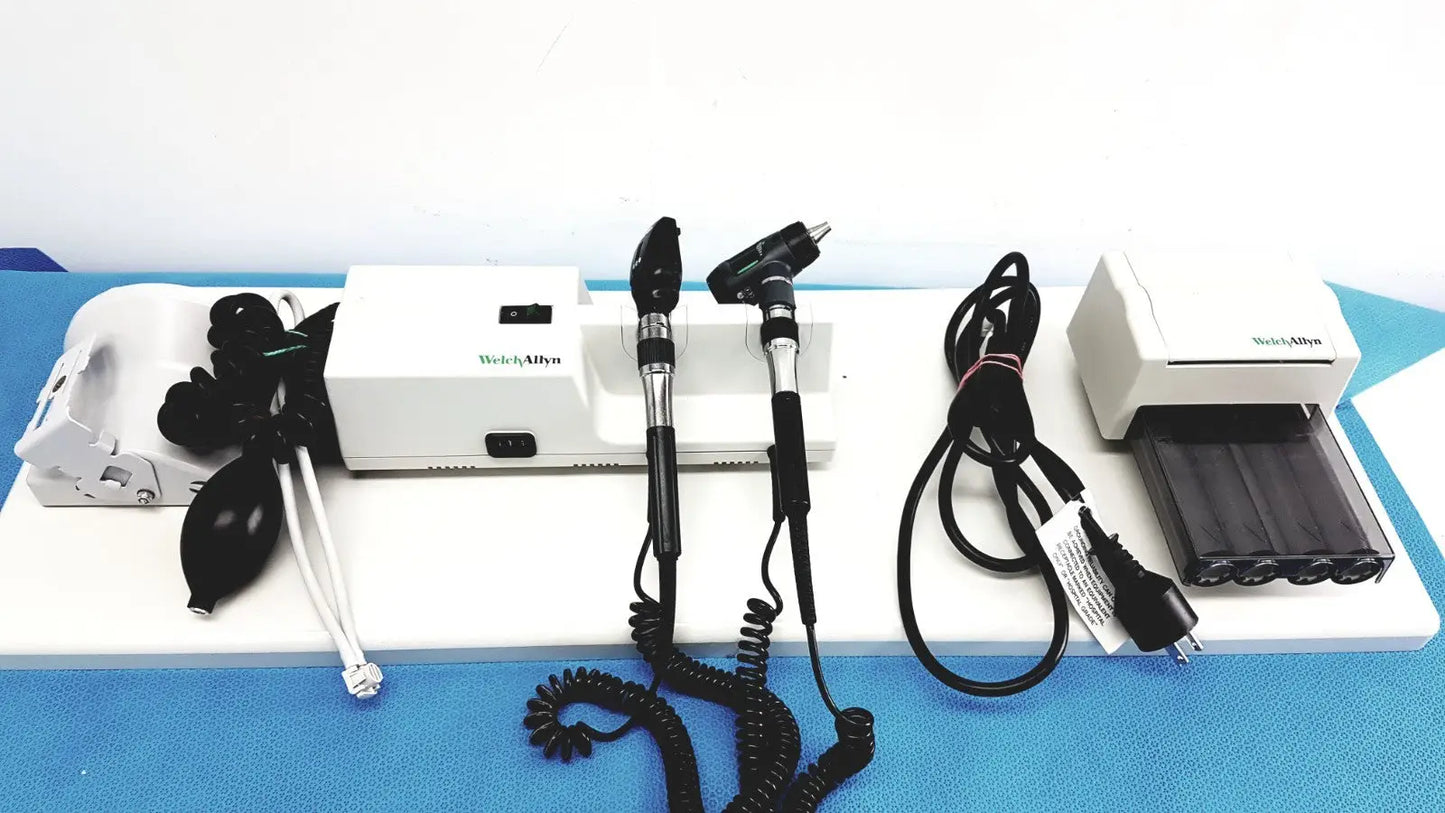 Welch Allyn 767 Wall Mounted Mains Ophthalmoscope / Otoscope Diagnostic System