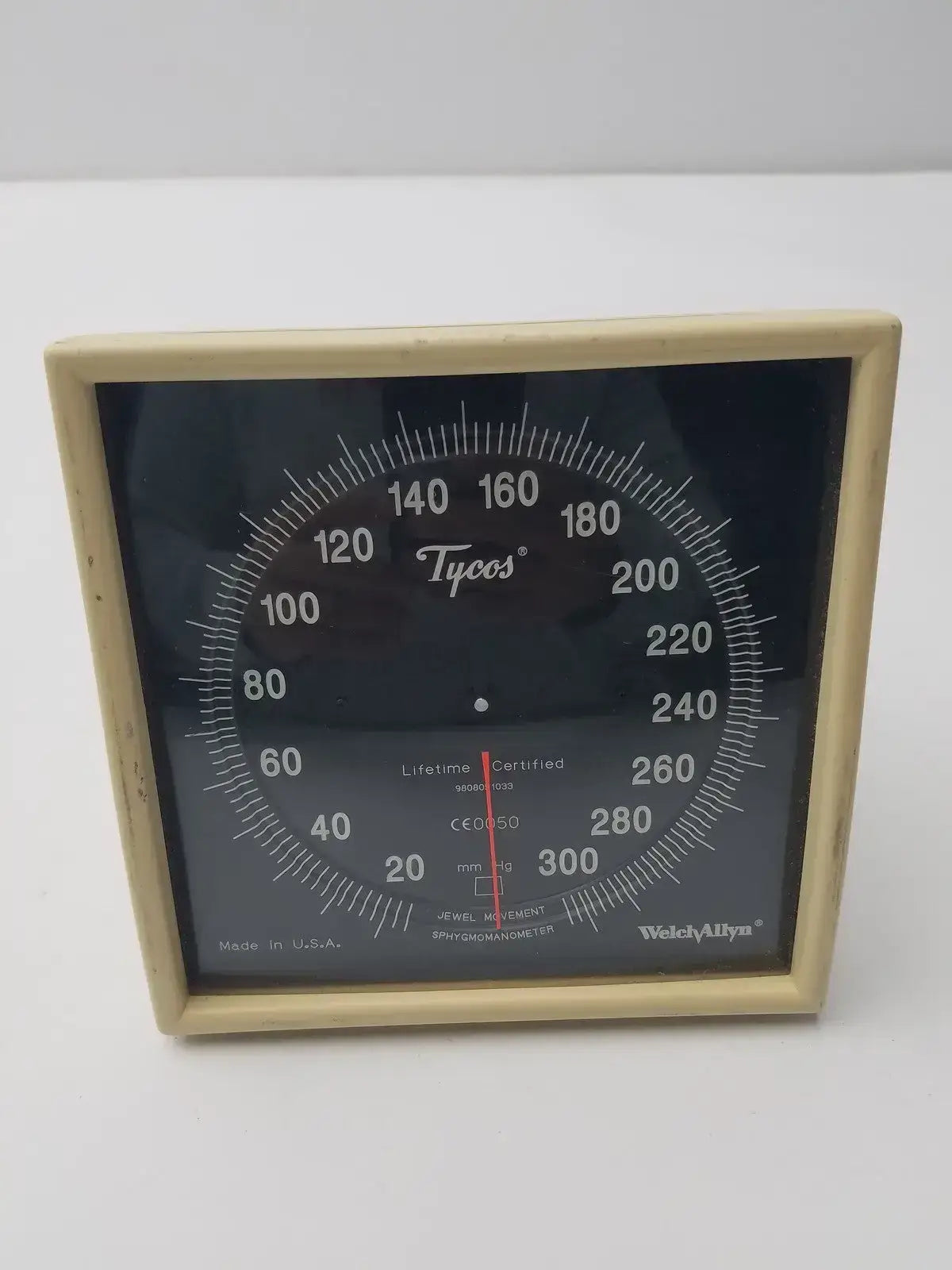 Welch Allyn CE0050 Tycos Sphygmomanometer