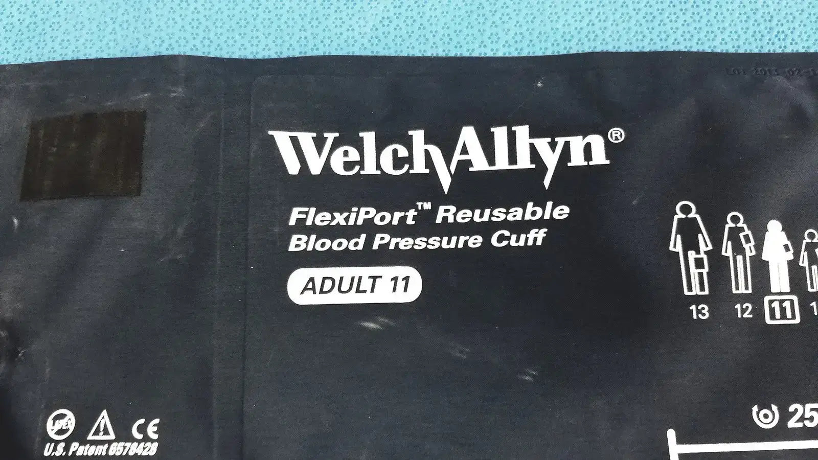 Welch Allyn FlexiPort Adult 11 Blood Pressure Cuff - 25cm 35cm w/ Inflation Bulb