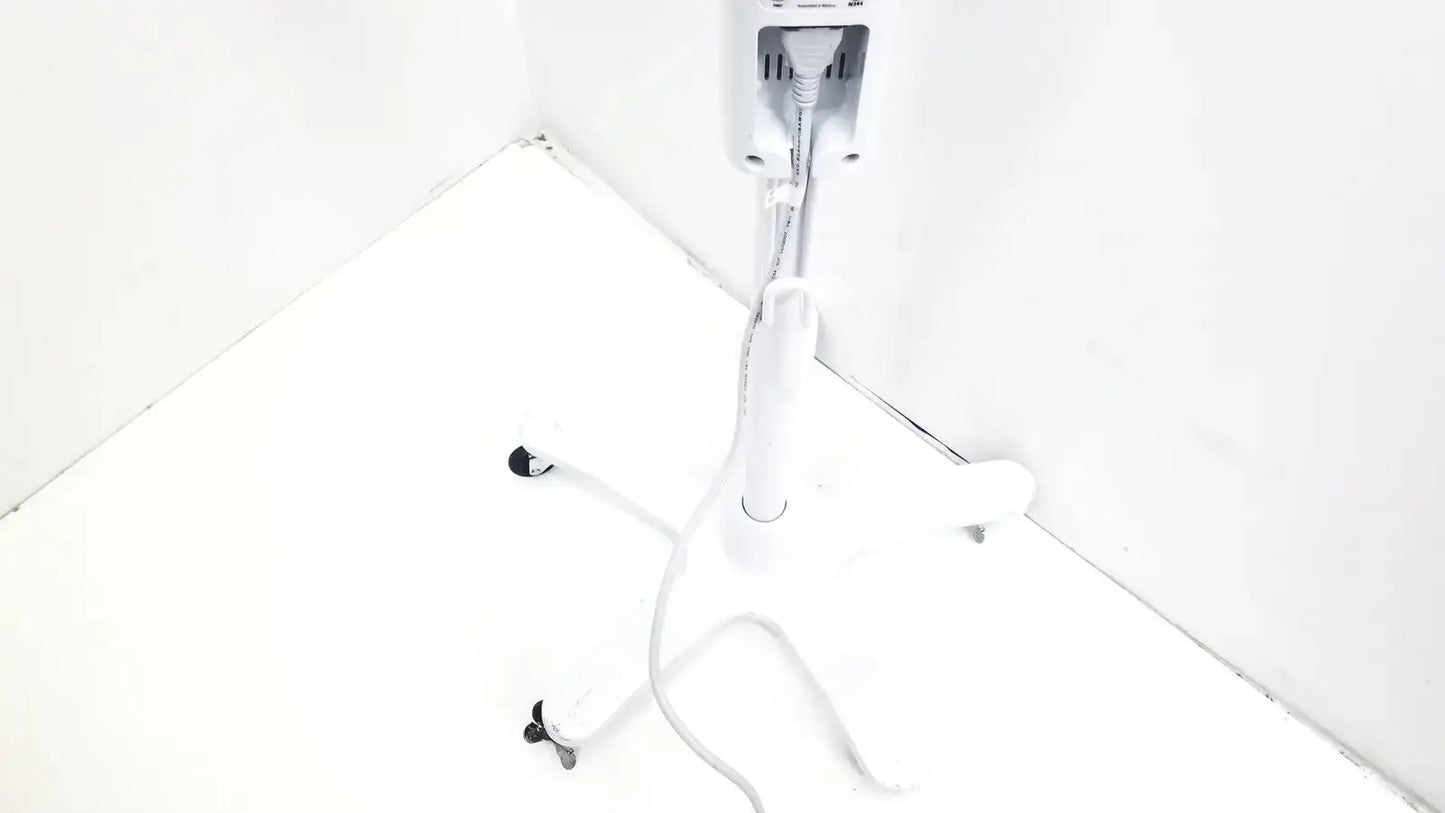 Welch Allyn Green Series GS 300 General Exam Light With Stand