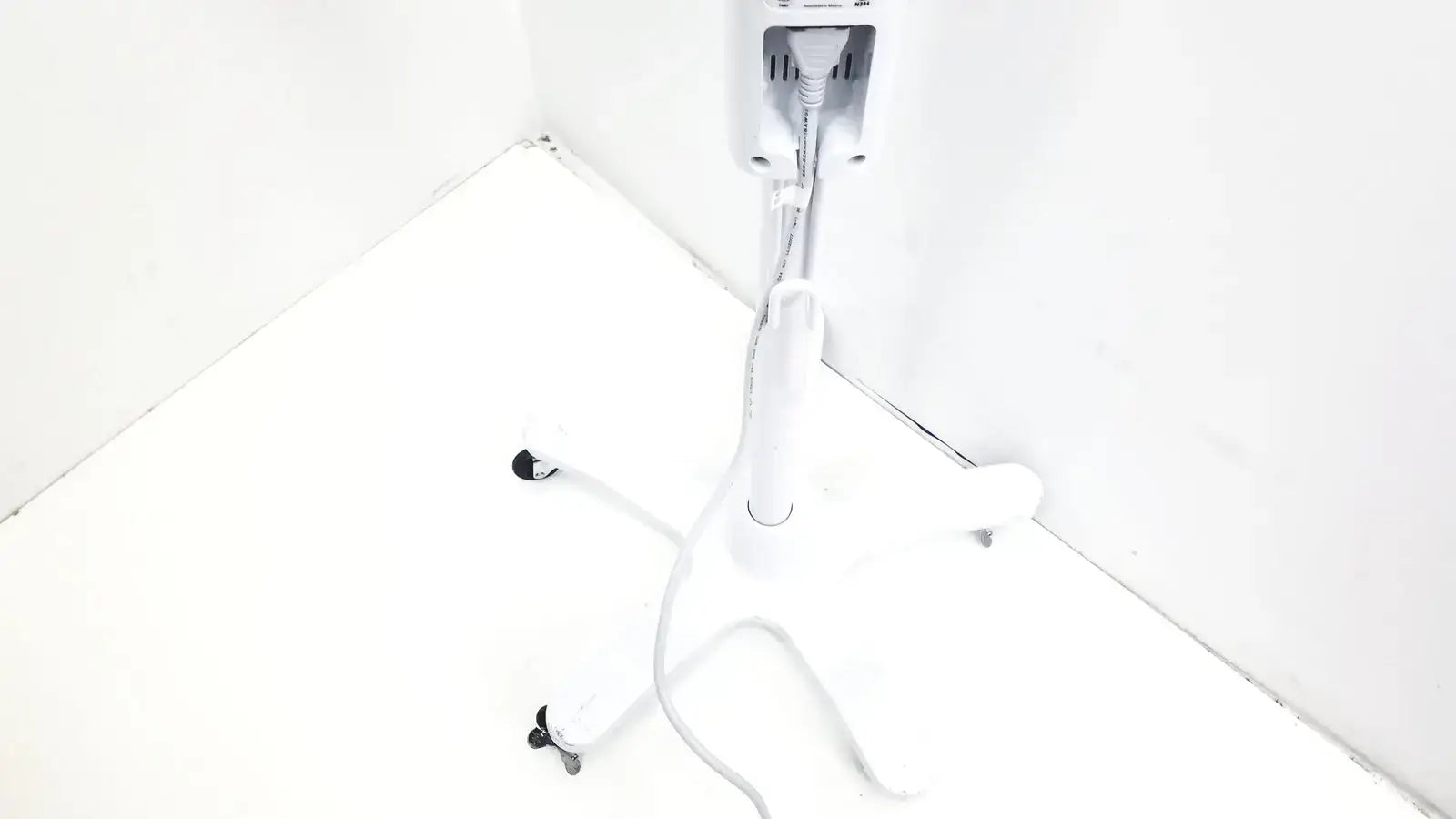 Welch Allyn Green Series GS 300 General Exam Light With Stand