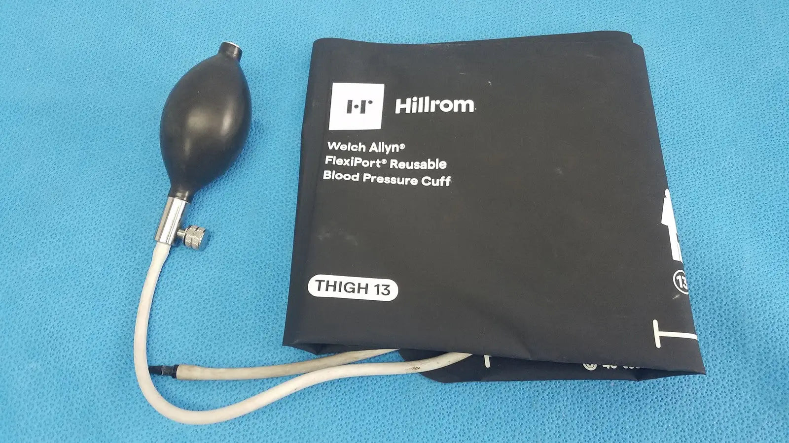 Welch Allyn Hillrom Blood Pressure Cuff Thigh 13 (40-55cm) with Inflation Bulb
