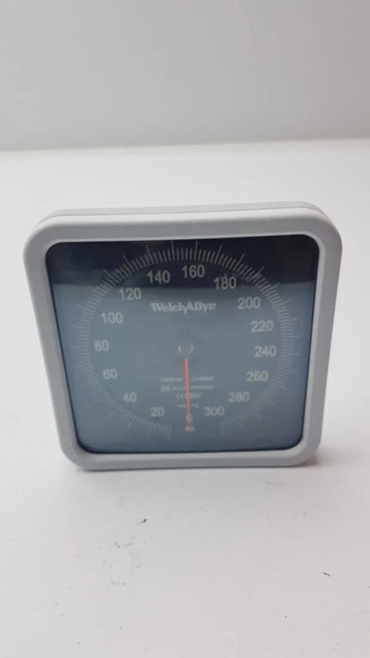 Welch Allyn Lifetime Certified Blood Pressure Monitor/Gauge - Monitor