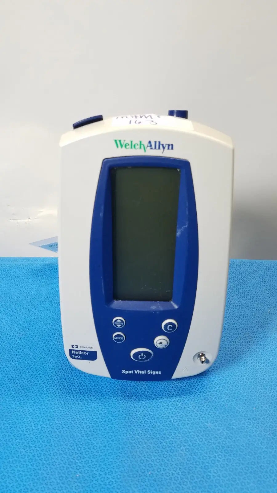 Welch Allyn Spot Vital Signs Monitor – Portable Patient Vital Signs Device