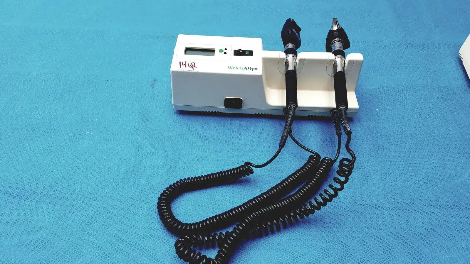 Welch Allyn Wall Mount Transformer with Otoscope & Ophthalmoscope - Diagnostic Set
