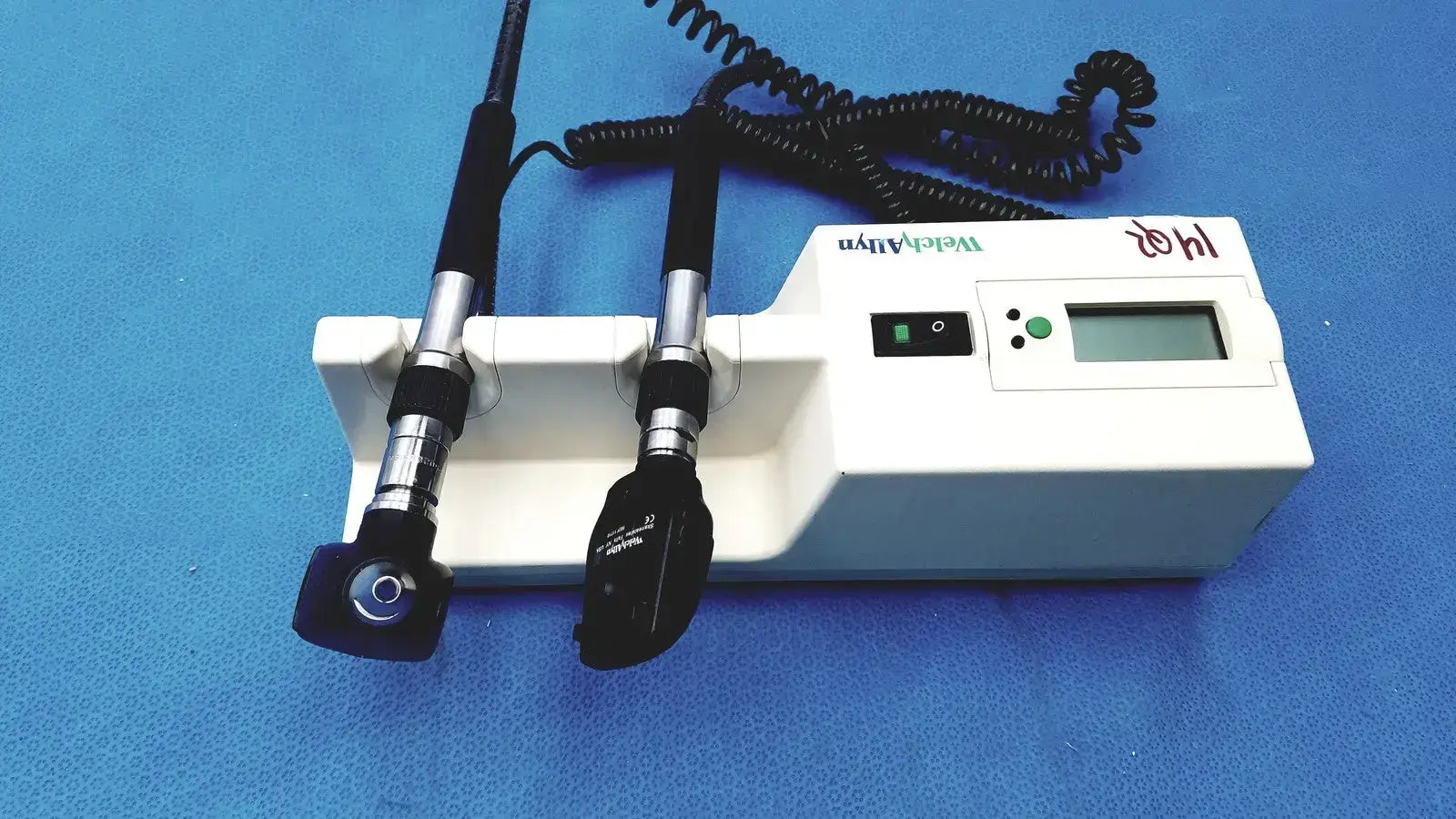 Welch Allyn Wall Mount Transformer with Otoscope & Ophthalmoscope - Diagnostic Set