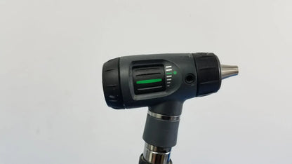 Welch Allyn Wall Transformer With 11720 Otoscope & Ophthalmoscope Heads