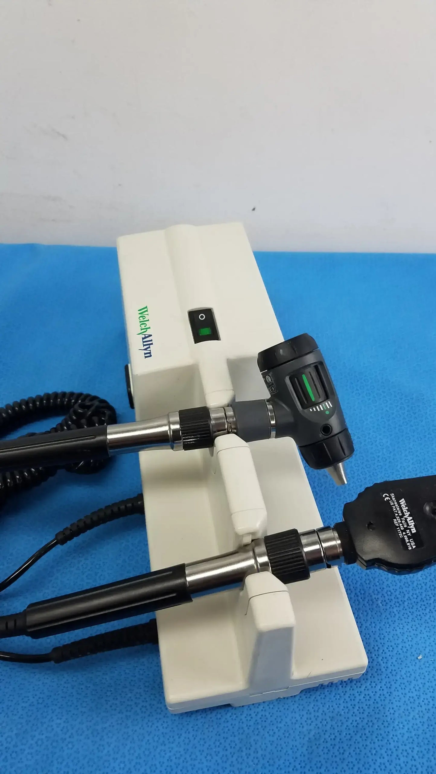 Welch Allyn Wall Transformer With 11720 Otoscope & Ophthalmoscope Heads