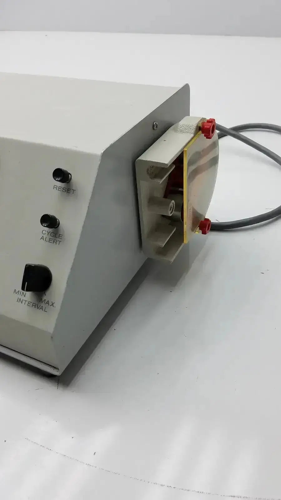 Gray metallic wheaton unispense ii dose counter with red-tipped connectors and labeled knobs g-bbdd4-14u cat no 374300