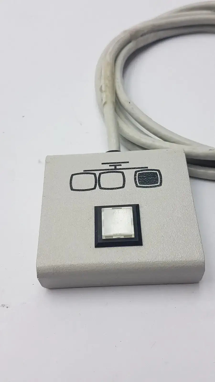 White Switch With Green Lead 27-438-01 Rev A - Electrical Component