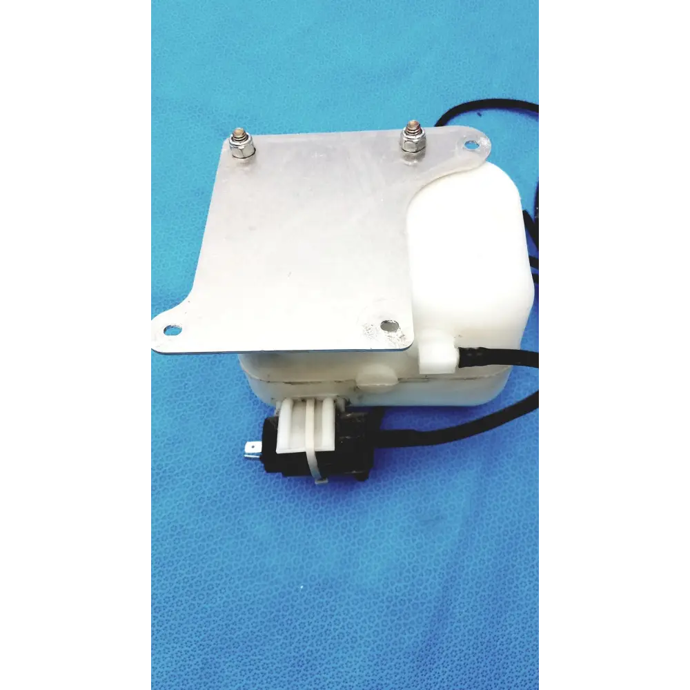 Windshield Washer Fluid Reservoir Tank with Cap