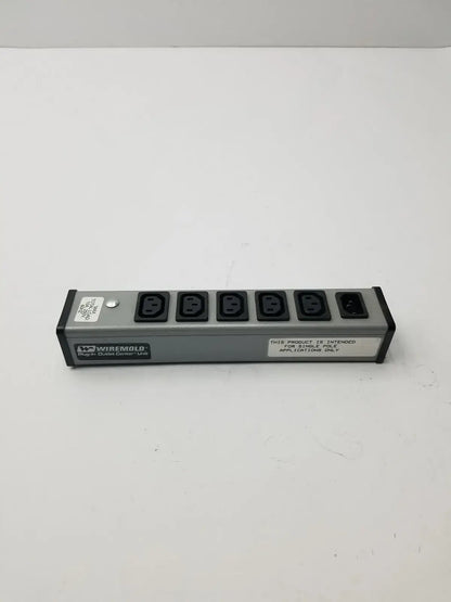 Wiremold Plug In Outlet Center IEC5 50/60 Hz 10A 250V - Power Distribution Unit