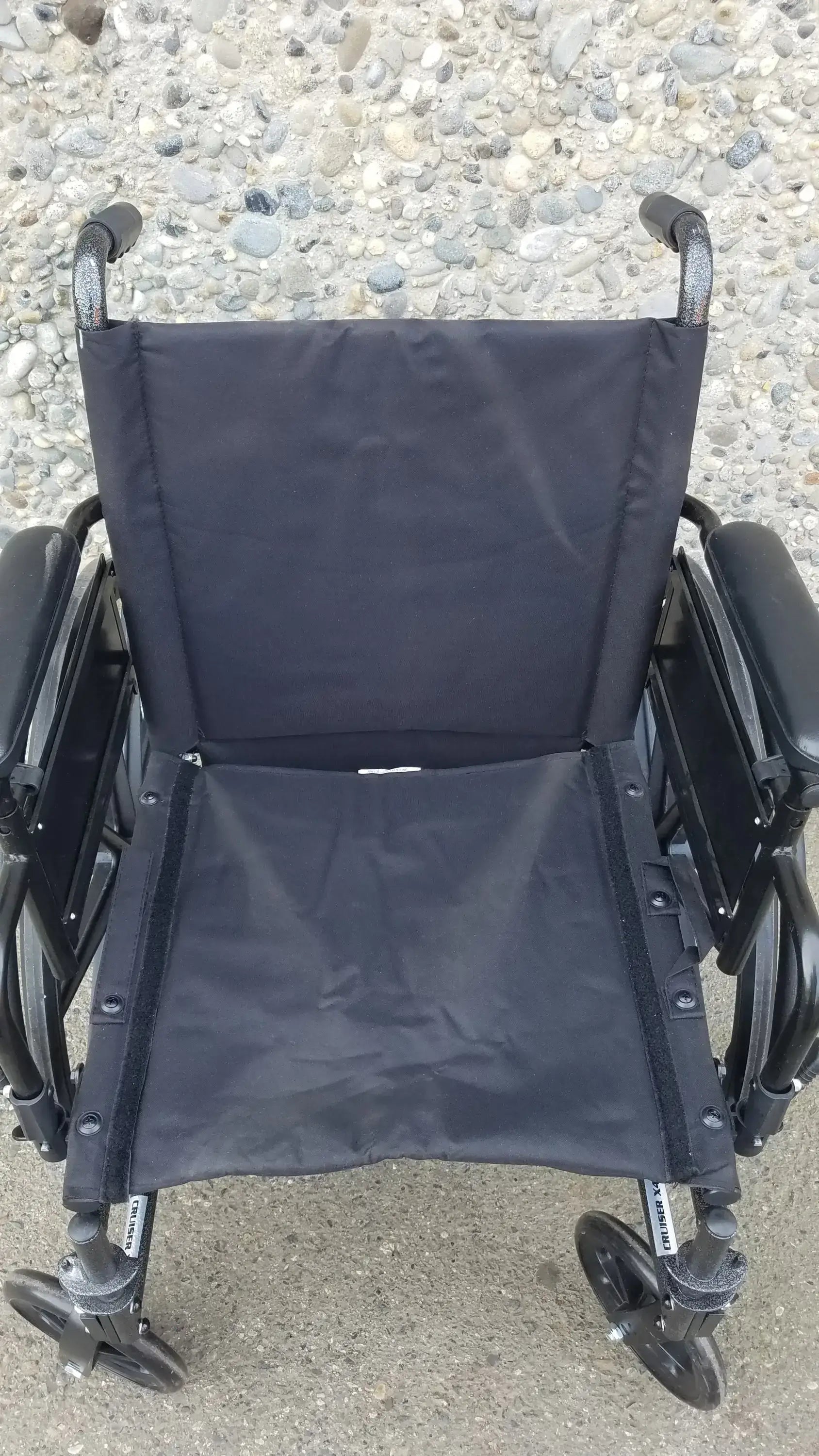 X4 Transport Wheelchair by Drive Medical – Foldable & Lightweight