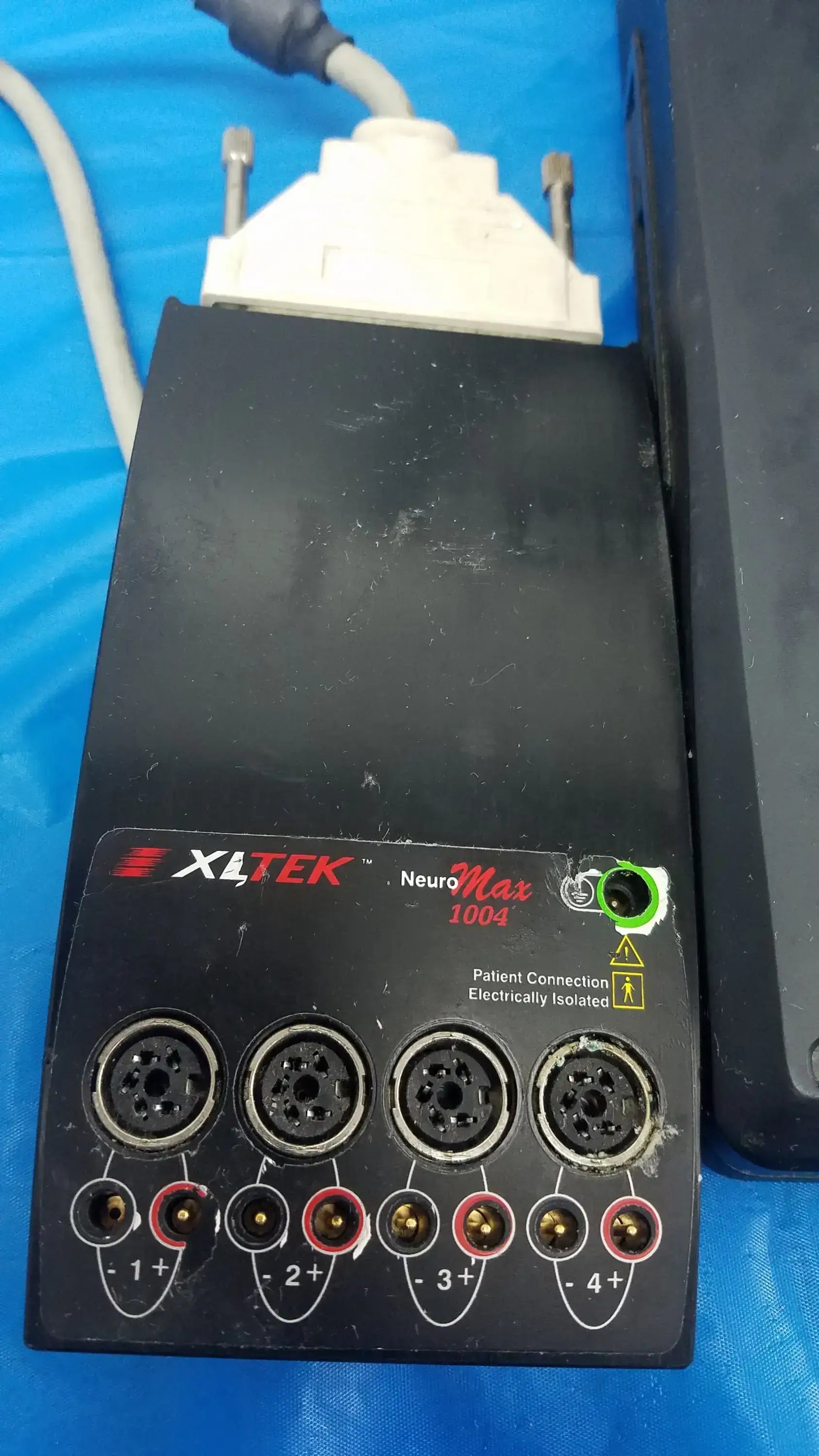 XLTEK NeuroMax 1004 EMG System with 4-Channel Pre-Amplifier Stim Probe & Pedal - Electromyography diagnostic system