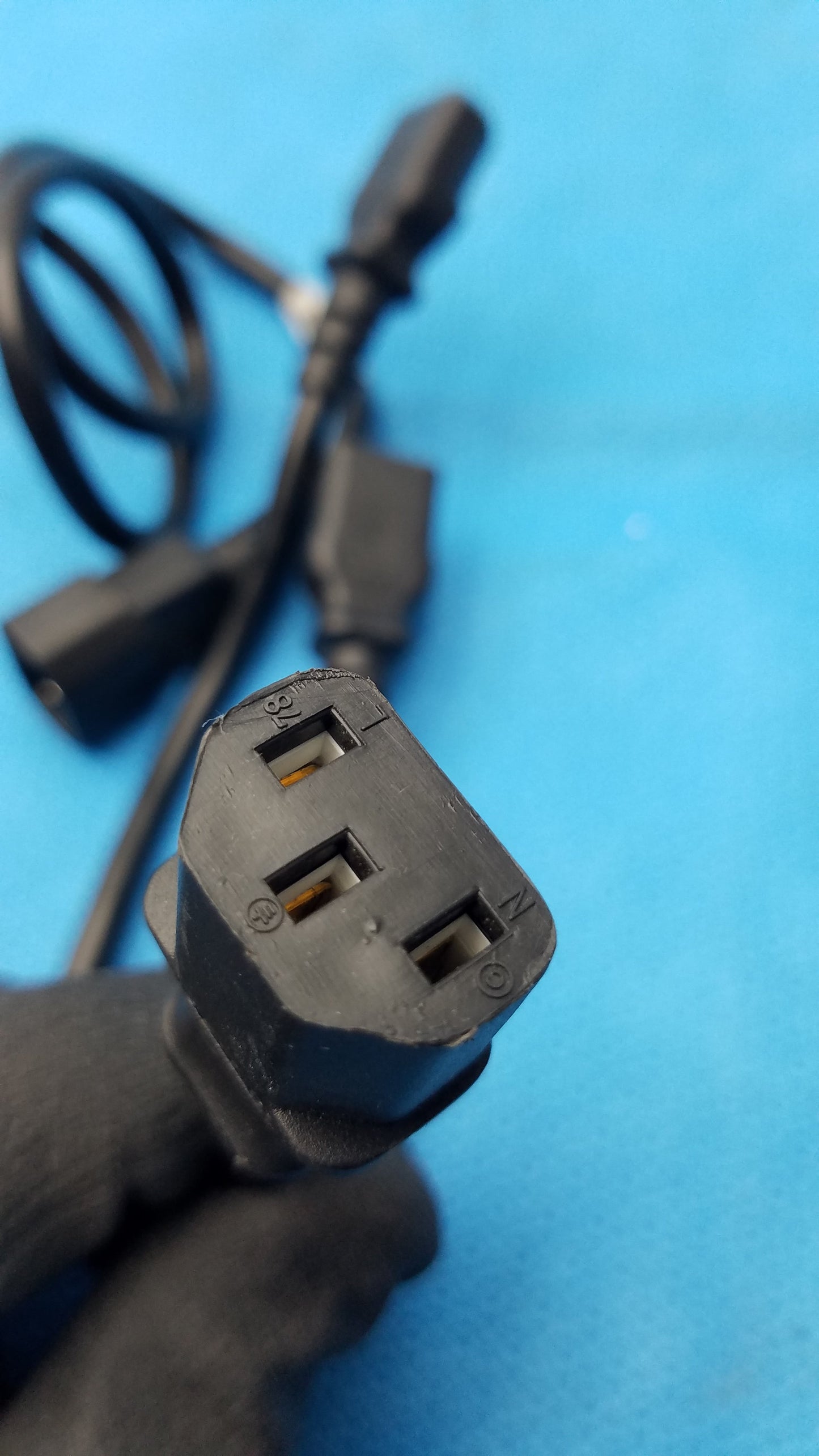 Yung Li YC-12 IEC C14 to Triple C13 Female 3-Way Power Splitter Cord