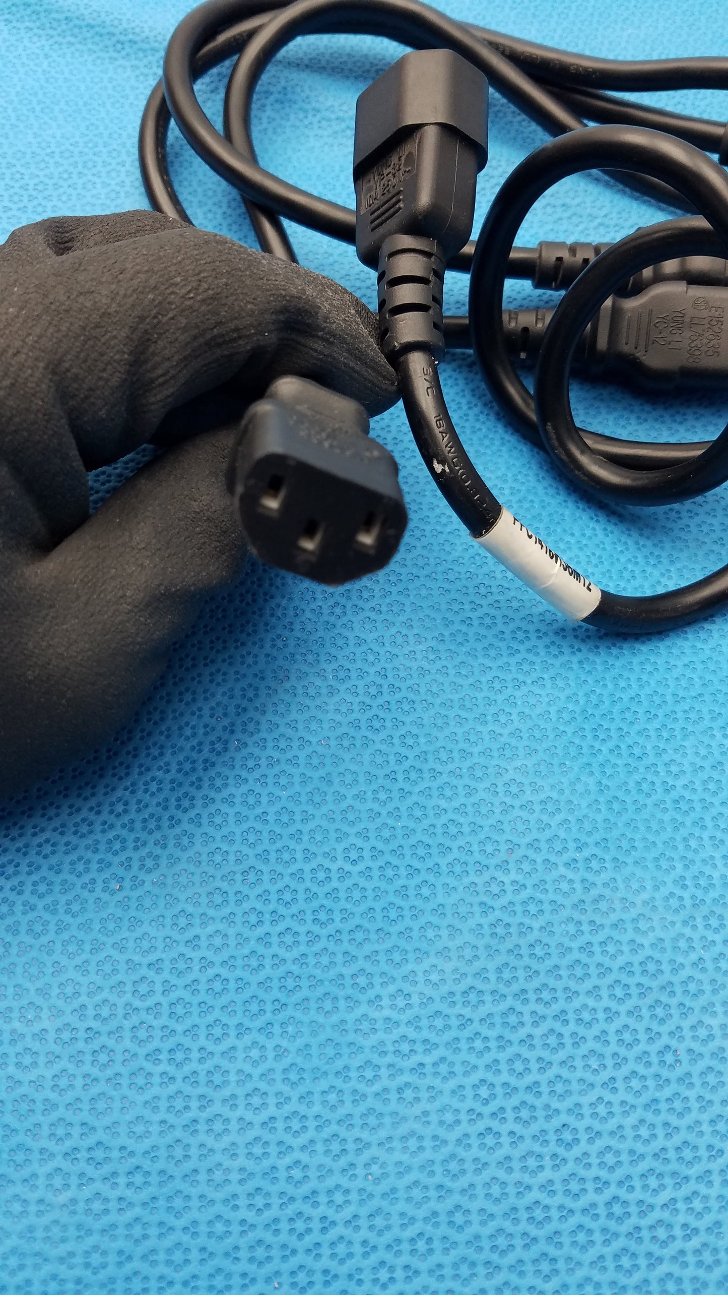 Yung Li YC-12 IEC C14 to Triple C13 Female 3-Way Power Splitter Cord