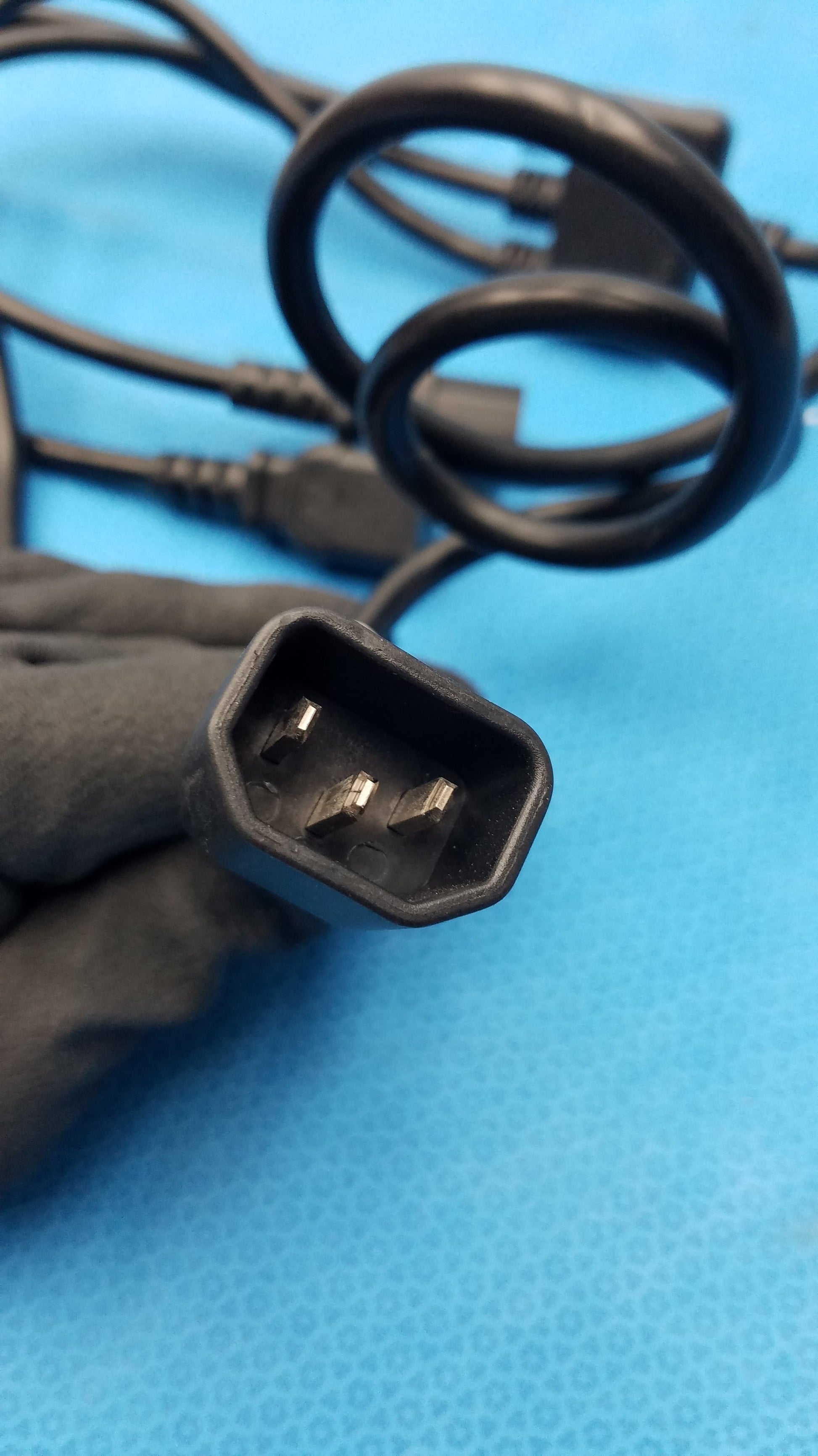 Yung Li YC-12 IEC C14 to Triple C13 Female 3-Way Power Splitter Cord