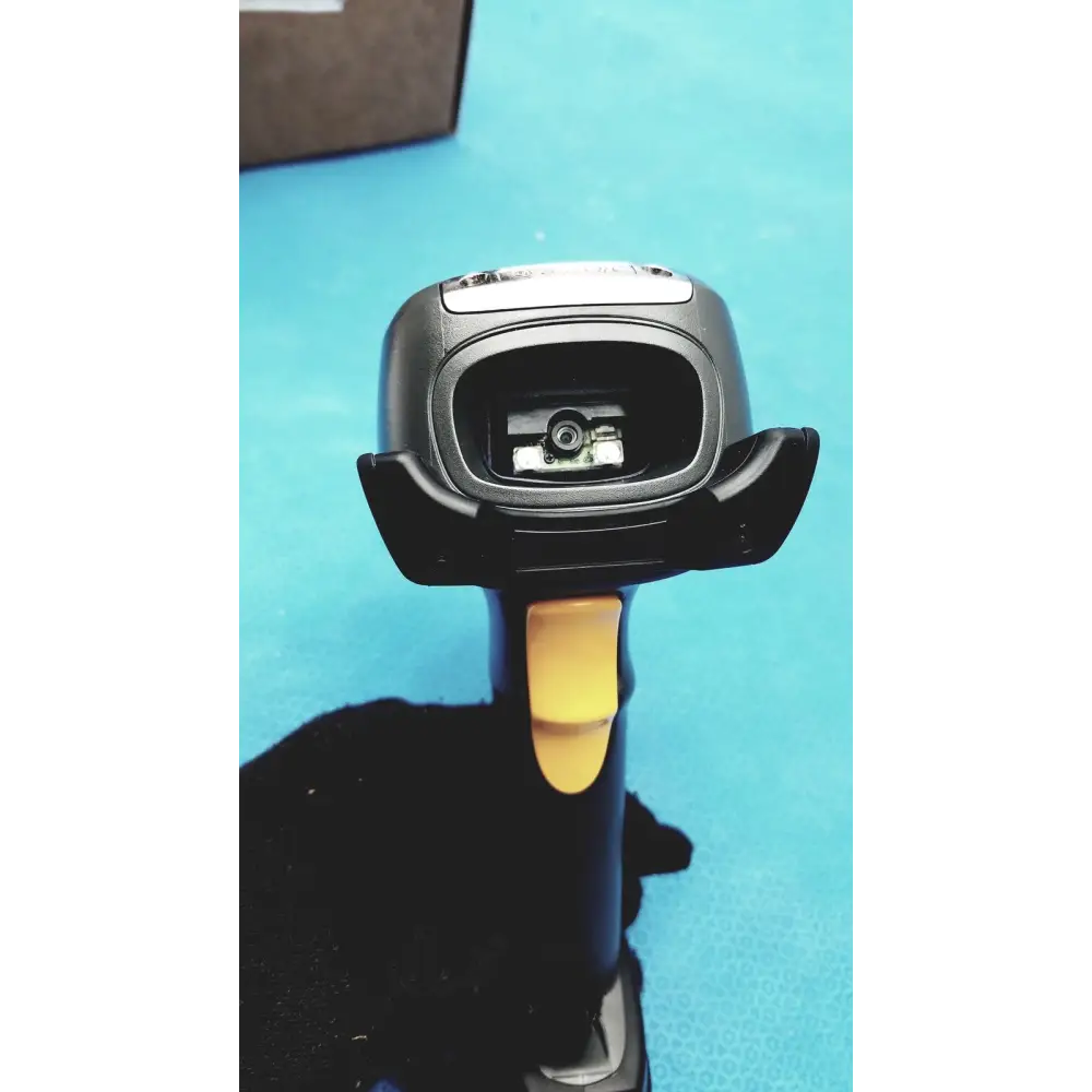 Zebra Barcode Scanner MT2070-SD4D62370WR with Battery Charger