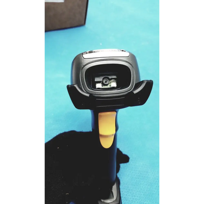 Zebra Barcode Scanner MT2070-SD4D62370WR with Battery Charger