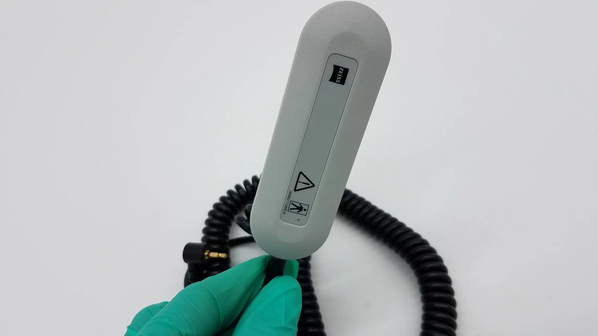 Zeiss Patient Response Button