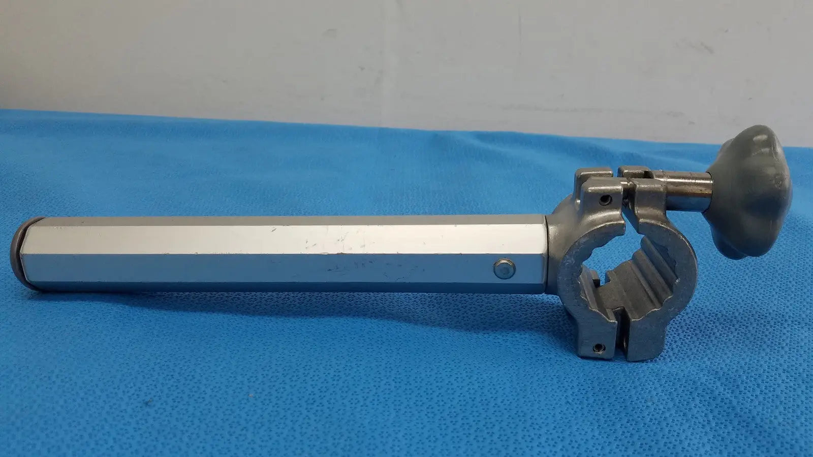 Zimmer 215936 Orthopedics Traction Single Clamp Bar Holder