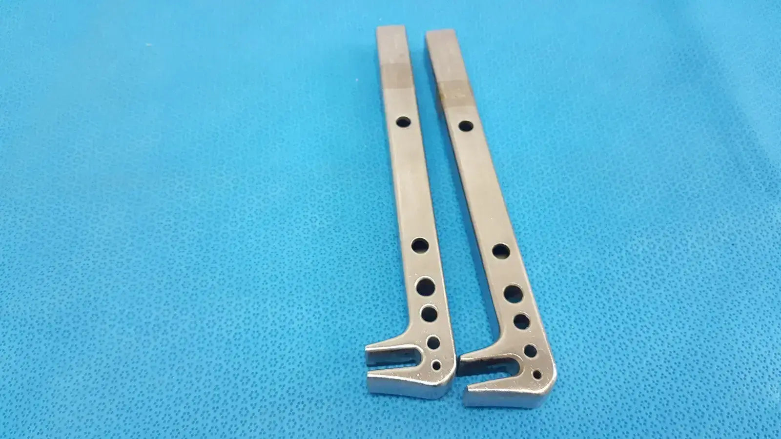 Zimmer 694 Plate Bender 8.5’’ – Orthopedic Surgical Instrument Lot of 2