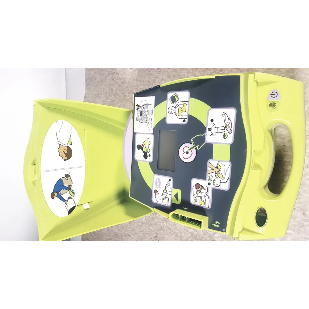 Zoll AED Plus Defibriillator and Carry Case - Automated External Defibrillator (AED)
